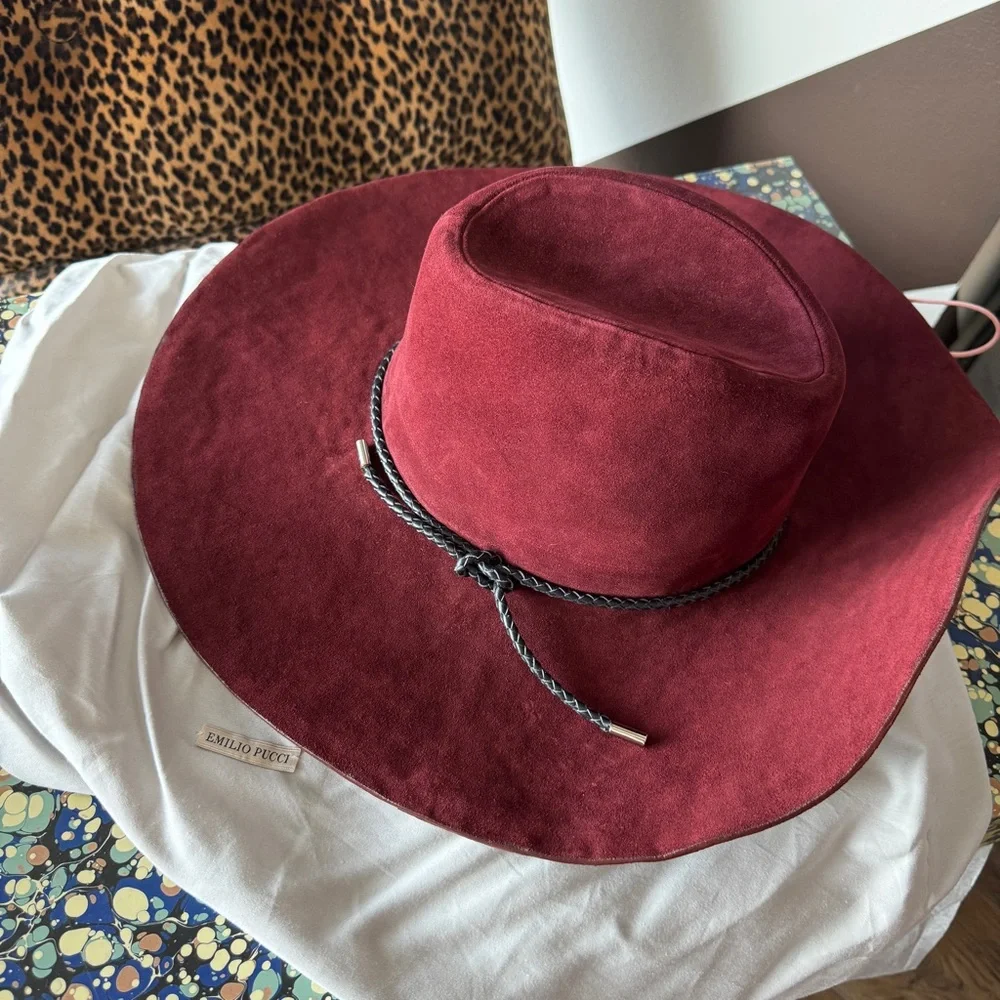Emilio Pucci AW2014 Runway Burgundy Suede Leather Hat NEW! - Picture 1 of 5